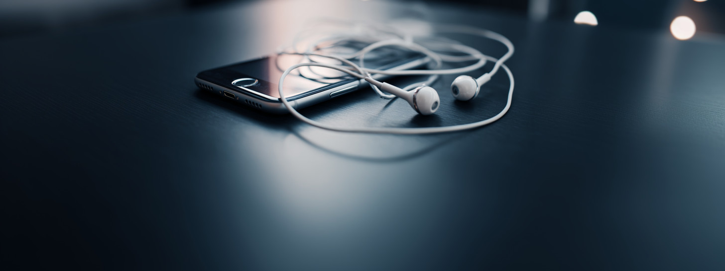 Fast Track to Speaking Dutch: Why “Easy” Dutch Language Apps Fail Highly-Educated Learners
